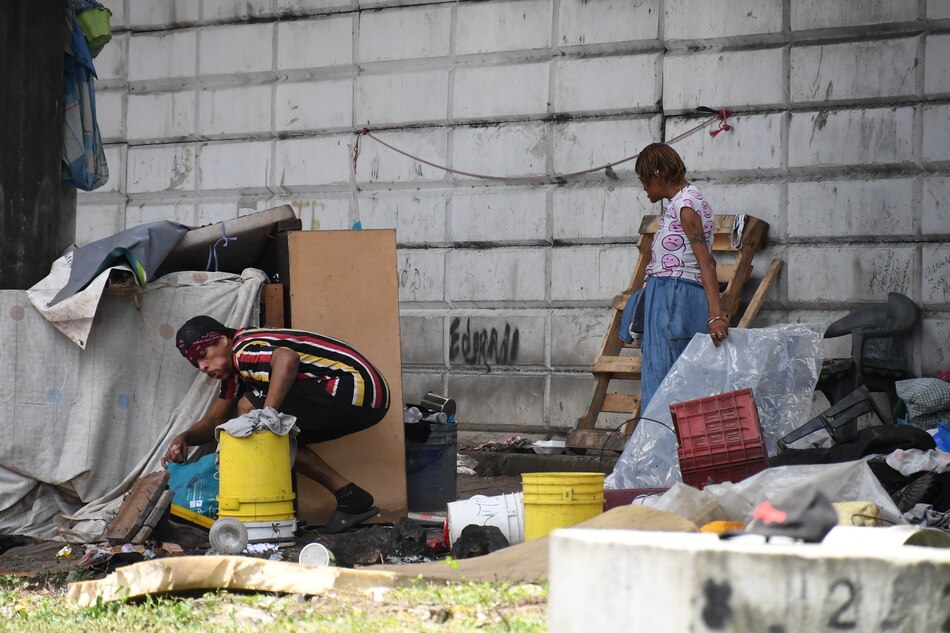 Recogen a los indigentes que estaban en las calles cercanas a la Asamblea Nacional, previo al 1 de julio