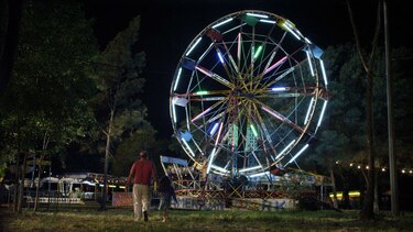 ‘Una noche sin luna’, una comedia triste y cálida
