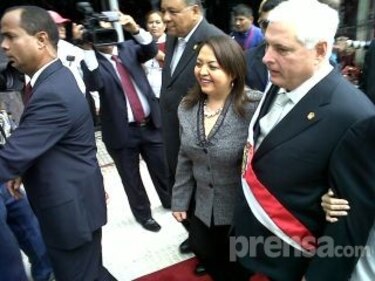 Martinelli llega a la Asamblea para ofrecer un informe de gestión