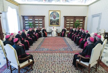 Finanzas del Vaticano en déficit, pese a venta de activos