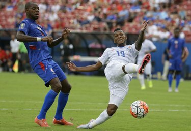 Panamá tropieza; empata con Haití en su debut
