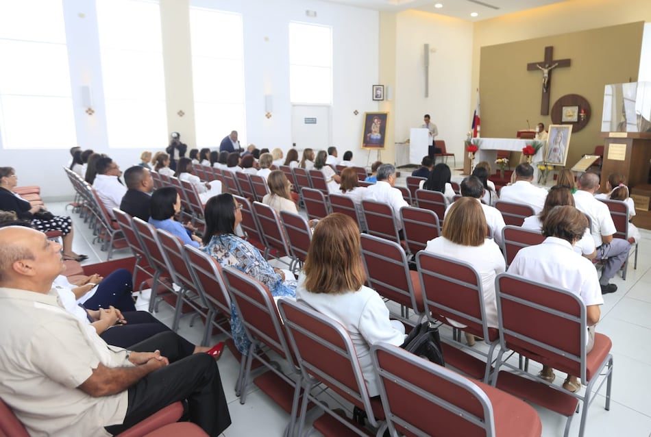 Directores y subdirectores se reúnen y piden por la paz y la educación del país