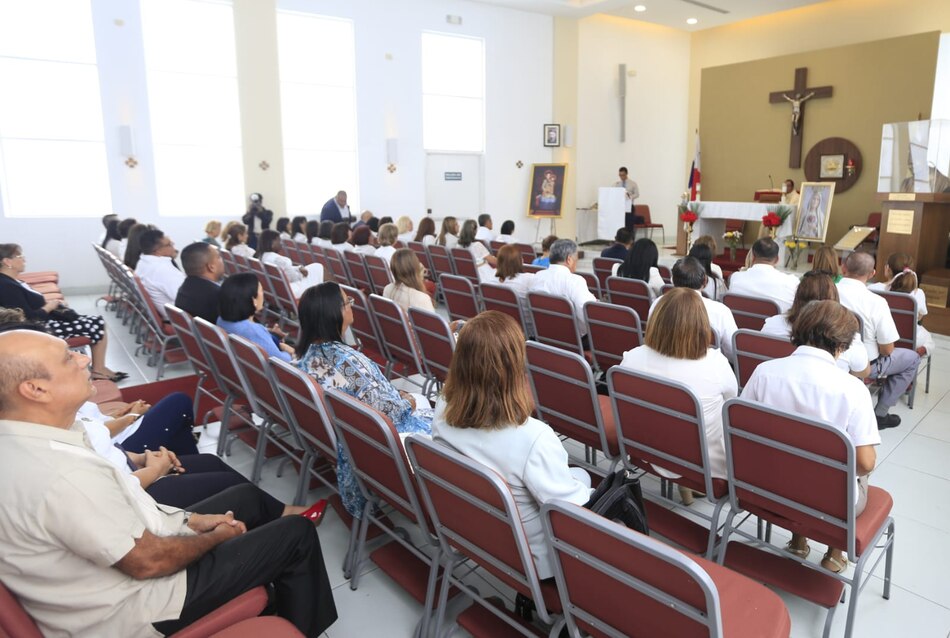 Directores y subdirectores se reúnen y piden por la paz y la educación del país