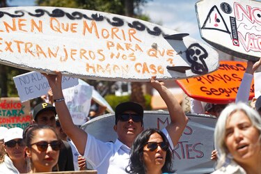 El asesinato de tres surfistas subraya los riesgos del turismo en México