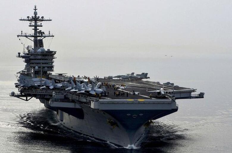 Barcos iraníes que iban a Yemen huyen de buques estadounidenses