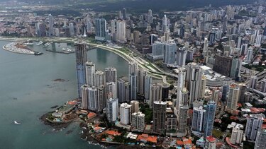 Sura adquiere Seguros Banistmo