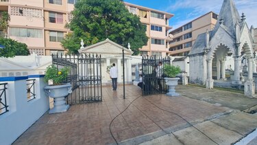 No hubo romería al cementerio Amador; el presidente y sus ministros se ausentan de los actos