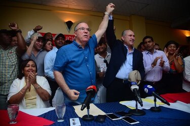 Noel Riande declina a sus aspiraciones a la Alcaldía para apoyar a José Luis Fábrega