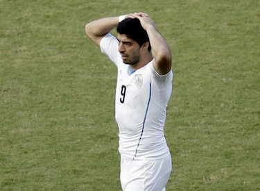 Adidas cancela publicidad con Suárez durante el Mundial