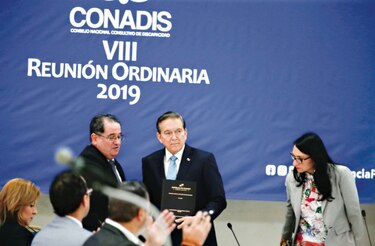 Cortizo afirma que cumplirá ley de discapacidad