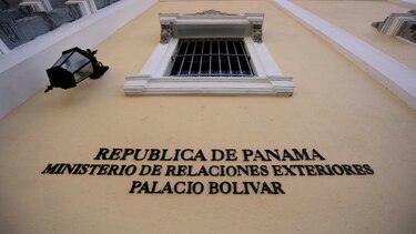 Dos empresas presentan propuestas para construir monumento a víctimas de la dictadura militar