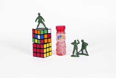 Cubo de Rubik y burbujas de jabón van al Salón de la Fama de los Juguetes
