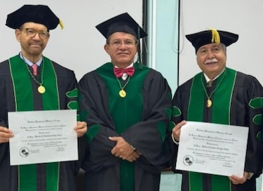Academia Panameña de Medicina y Cirugía tiene nuevo presidente y académicos