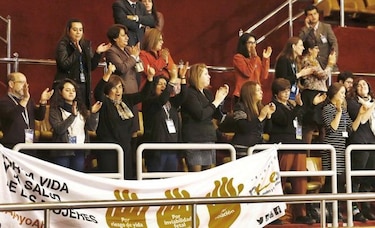 Congreso chileno aprueba emblemática ley que despenaliza aborto terapéutico