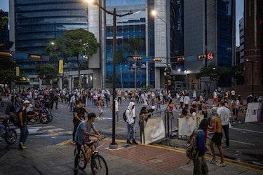 Comisión Europea buscará ‘salida a crisis’ en Venezuela y ve prematuro hablar de sanciones