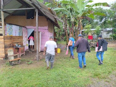 Más de 10 cierres de vías asfixian a las comunidades de Bocas del Toro
