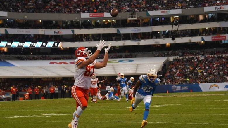 Estrellas de NFL se unen a A-Rod y J-Lo para comprar a los Mets de Nueva York