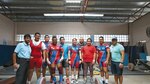 Trabajando para engrandecer las pesas en la capital