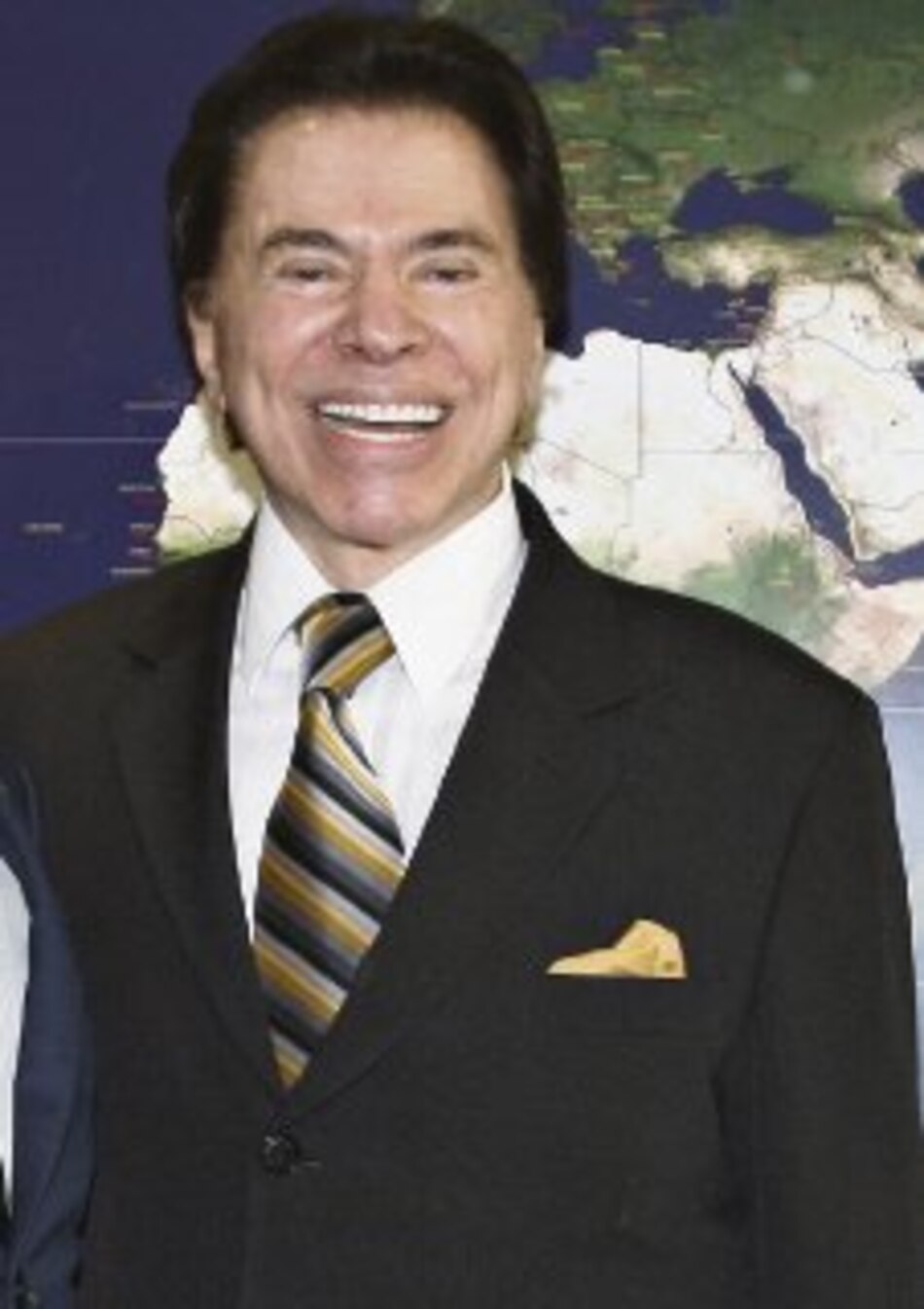 Evalúan compra de banco PanAmericano