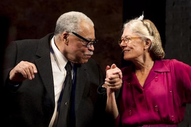 James Earl Jones acepta el Oscar honorario