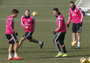 El Real Madrid obligado a trasladar la fiesta al campo ante el Deportivo