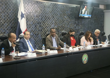Comisión de Gobierno acoge veto sobre ley de conflicto de interés y lo presenta al pleno