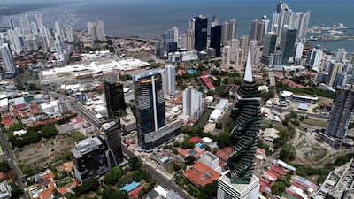 Barclays alerta: Panamá ganó tiempo para no perder el grado de inversión de Moody’s, pero sigue el riesgo