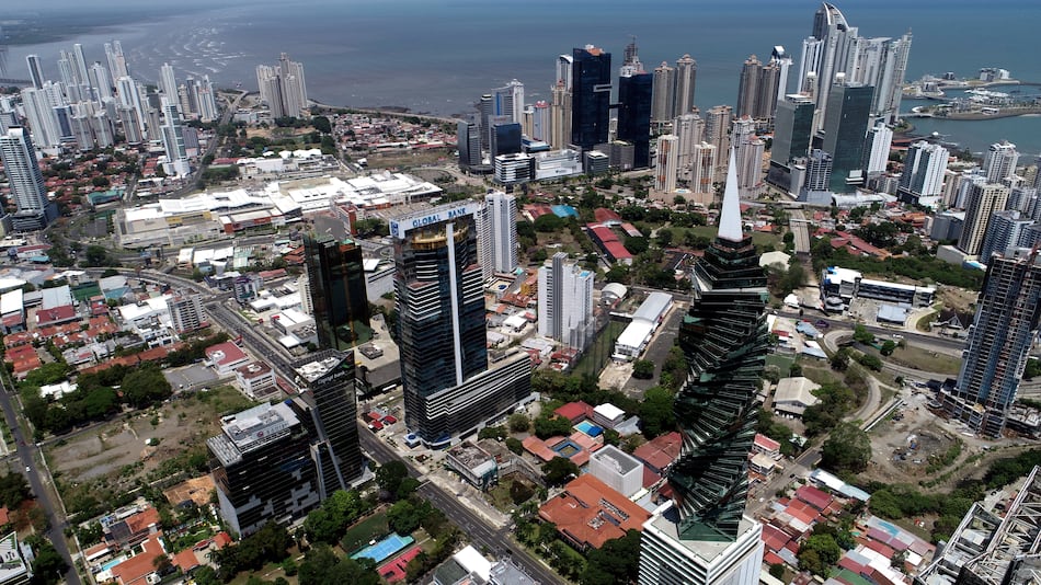 Bancos en Panamá reportaron inconvenientes menores por fallo global