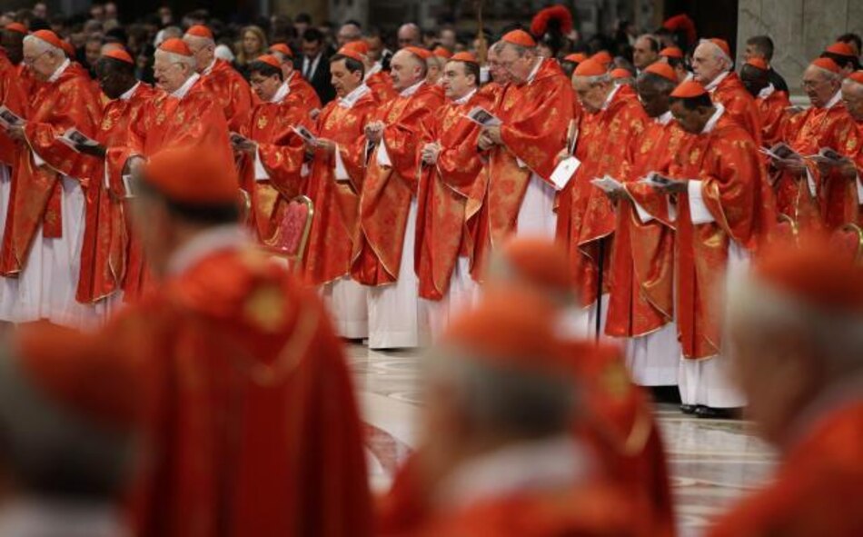 El juramento de los cardenales para guardar el secreto del cónclave