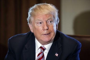 Trump considera ‘desastroso’ acuerdo comercial con Corea del Sur