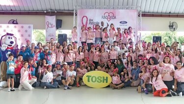 Guerreras rosadas de Ford apoyan la ‘Petición Rosa’