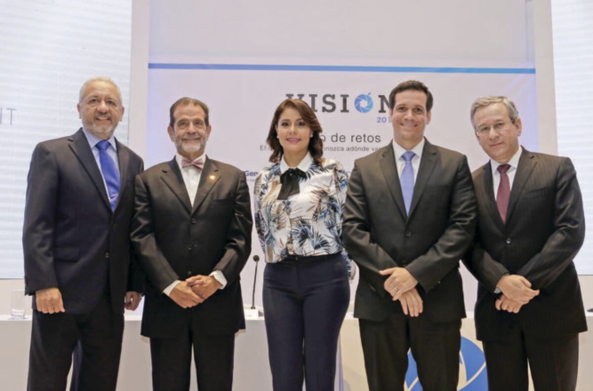 Ricaurte Vásquez, Roberto Brenes, Yolanda Sandoval, Diego Vallarino y Luis Javier Ríos.