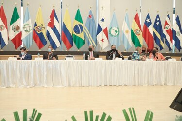 Opaco debate a cambios a la ley de descentralización