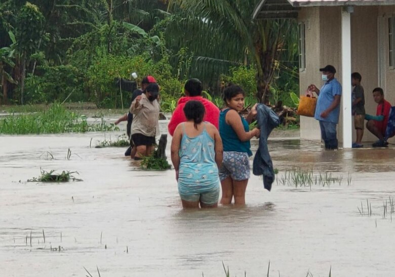Varios sectores de Changuinola y Almirante quedan bajo el agua; hay 5 mil personas afectadas y mil 91 viviendas inundadas