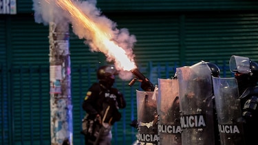 3 claves para entender las protestas contra el gobierno de Daniel Noboa que han paralizado Ecuador
