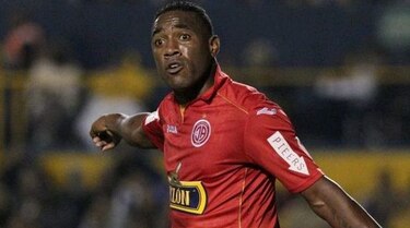 Matador Tejada marca sus primeros goles de la temporada