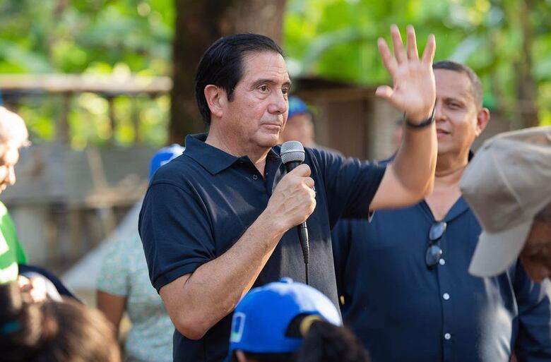 Robinson le llama ‘sinvergüenza’ a Torrijos