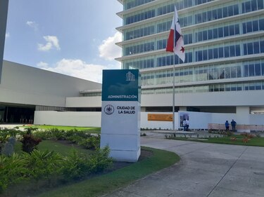 Ciudad de la Salud es inaugurada 12 años después