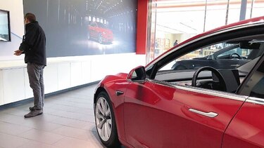 Tesla acusa a ingeniero de robar información secreta