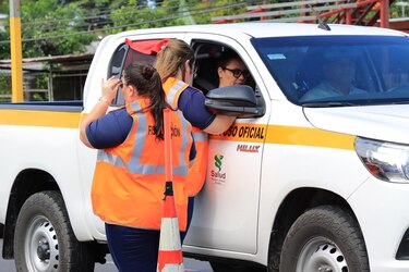 Once vehículos del Estado que viajaron al desfile de las Mil Polleras estaban sin salvoconducto
