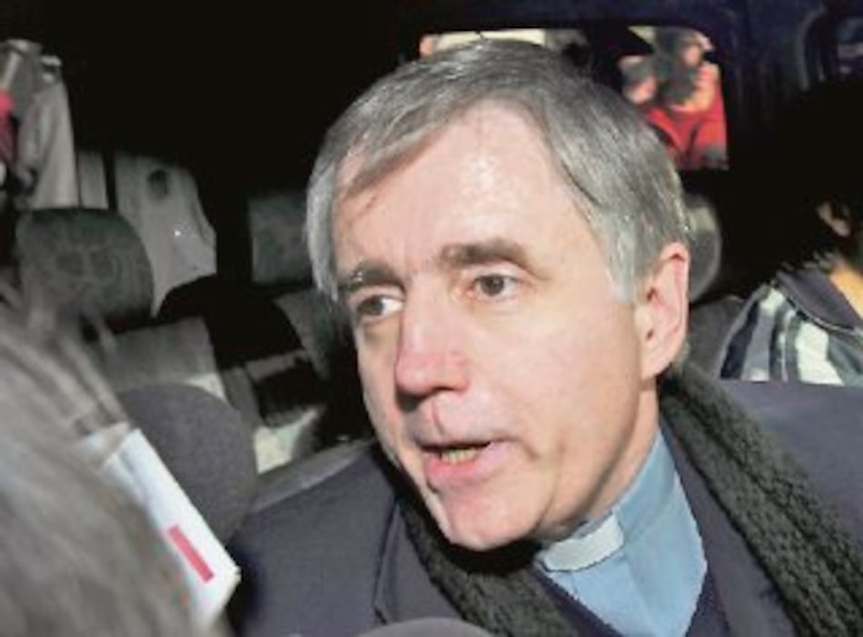 Confirman prisión preventiva para cura