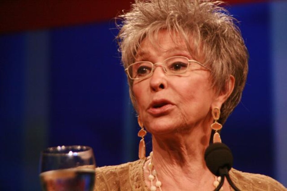 Rita Moreno recibirá premio SAG a la trayectoria