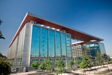 OHL: más de cien años haciendo historia en ingeniería civil y edificación singular