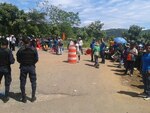 Indígenas del 'M-10' se mantienen en la vía Interamericana