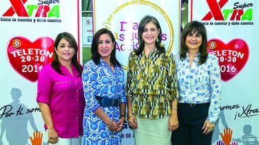 Súper Xtra y Club Activo 20-30 firman acuerdo