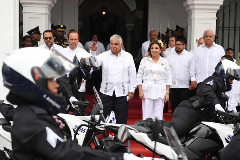 Panamá celebra el Día de los Símbolos Patrios con desfiles en el Casco Antiguo y Vía España