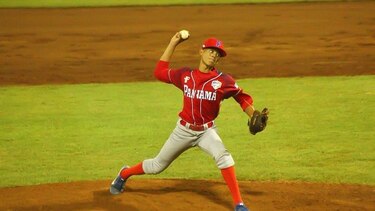 Panamá vence 2-1 a China