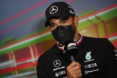 McLaren investiga presunto ataque en redes a Hamilton