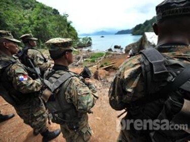 Presidente garantiza que reforzará fronteras con nuevos equipos