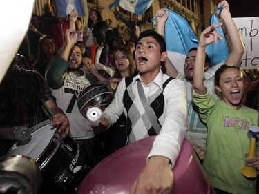 Guatemaltecos exigen dimisión del presidente Otto Pérez Molina